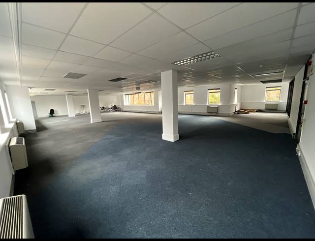 310.50M² OFFICE TO LET IN NEWLANDS